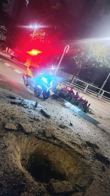 إصابة صاروخ إيراني شارعًا في بئر السبع الليلة